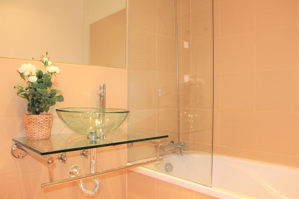 شقة Charming Duplex- Principe Real Lisboa المظهر الخارجي الصورة